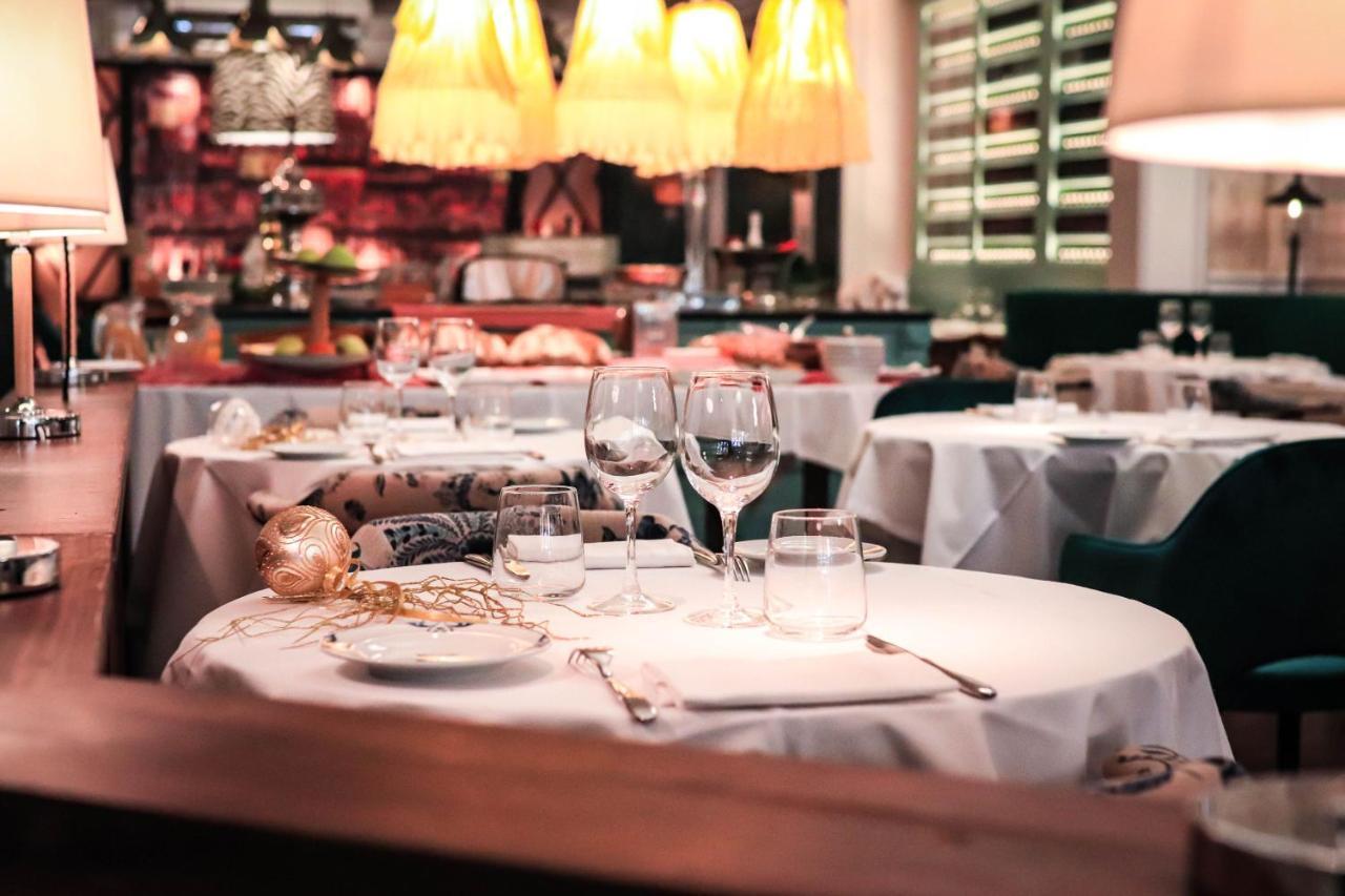 Hotel & Restaurant Marina 팔라모스 외부 사진