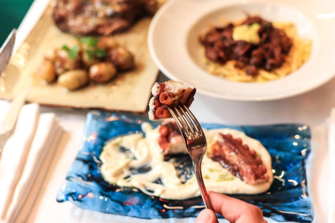 Hotel & Restaurant Marina 팔라모스 외부 사진