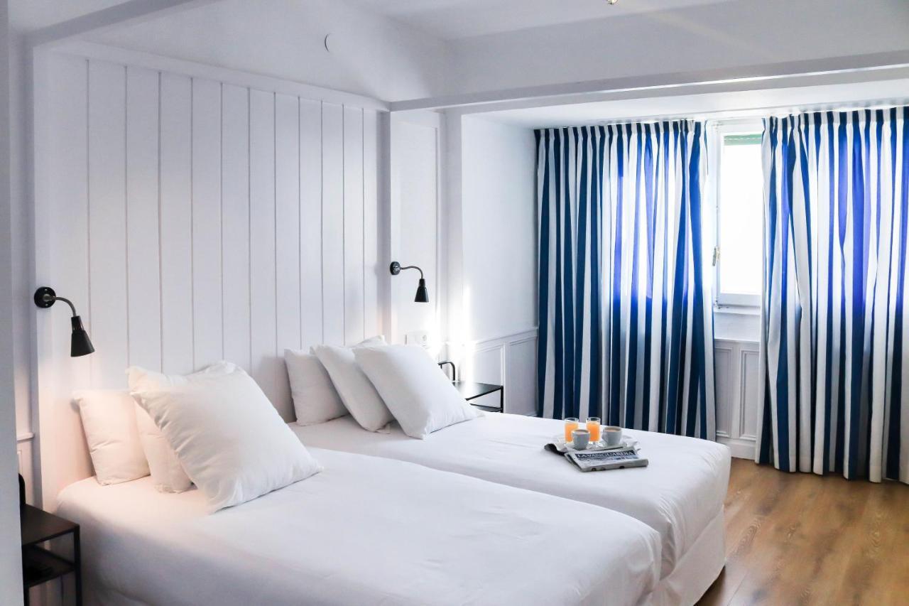 Hotel & Restaurant Marina 팔라모스 외부 사진