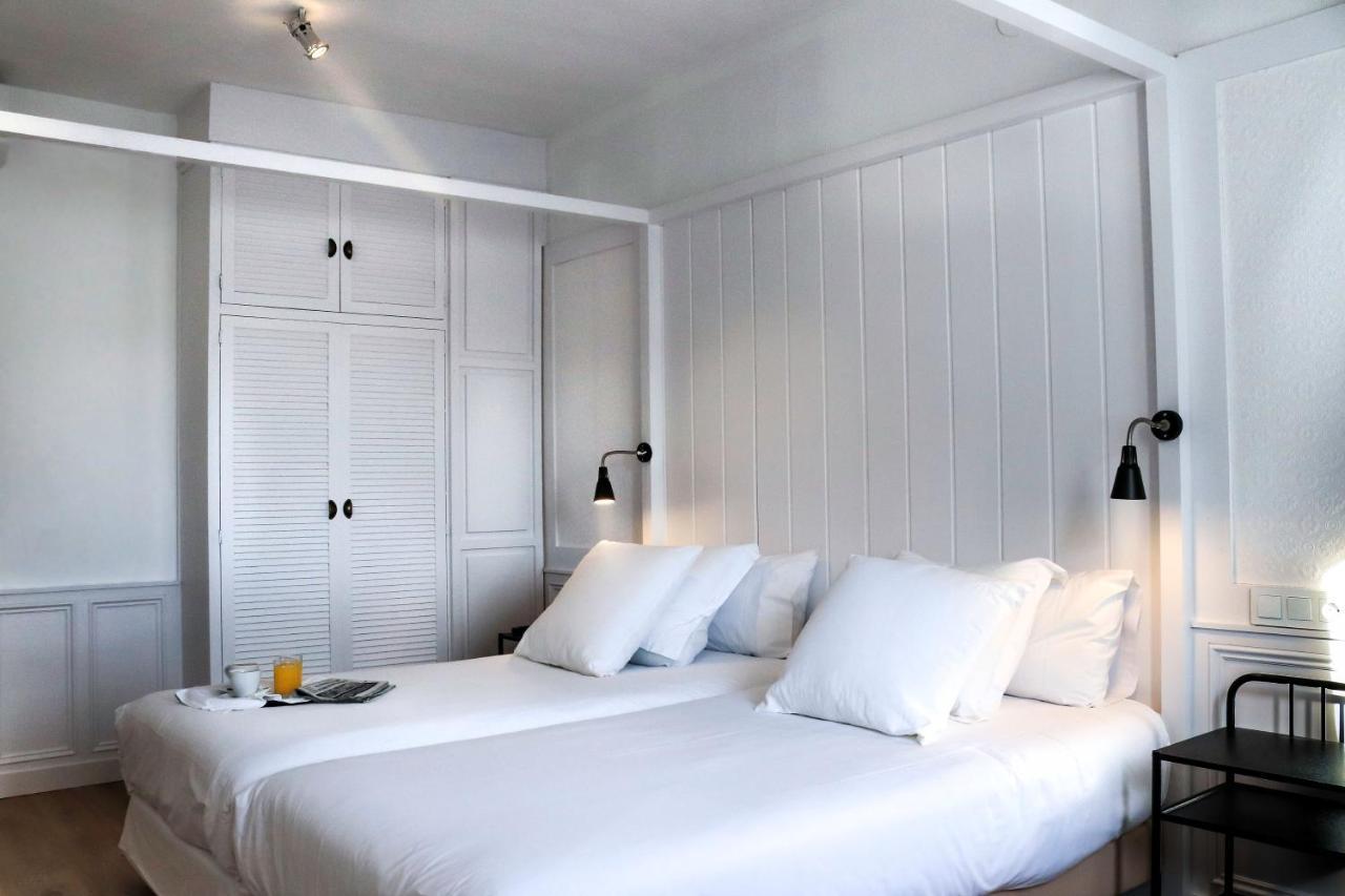 Hotel & Restaurant Marina 팔라모스 외부 사진